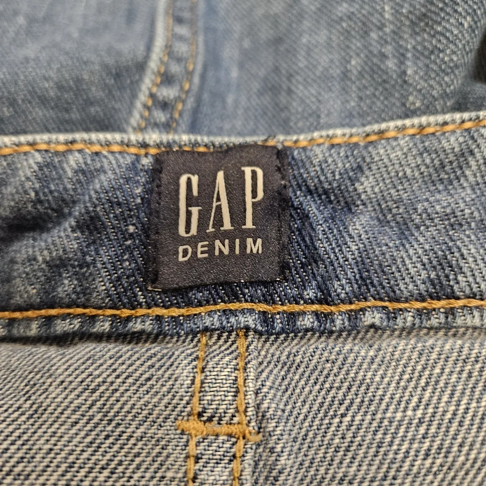 Gap Denim Skirt with Front Buttons - Picture 5 of 8